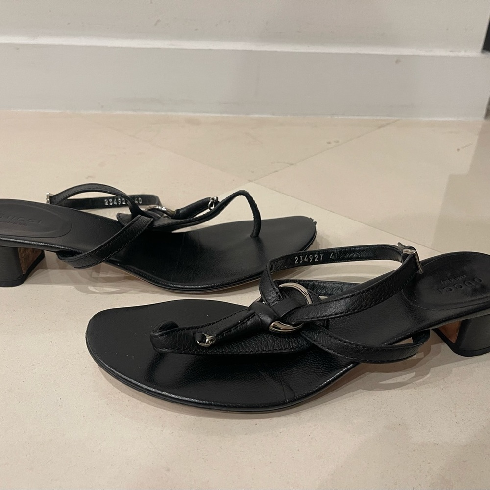 Gucci black leather with silver detail, low heel sandal - Picture 5 of 7